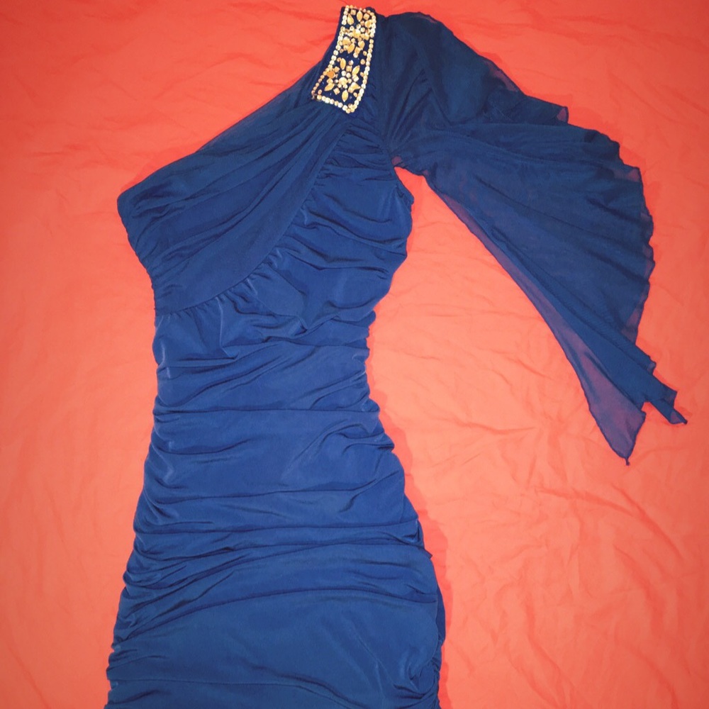 Royal blue off the shoulder dress with diamonds!